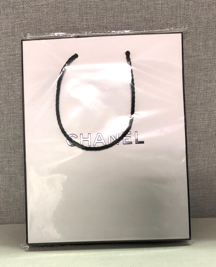 2x Chanel White Gift Bag 18cm x 23cm x 9cm | Brand New