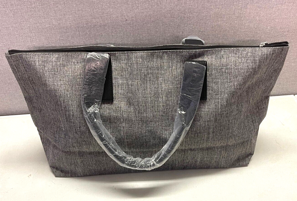 Issey Miyake Parfums Bag / Size Large / Mens / Grey / Other travel gym holiday