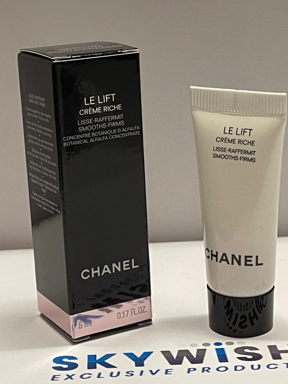 Chanel Le Lift Creme Riche Smooths & Firms- Helps Reduce Wrinkles- 5ml BNIB