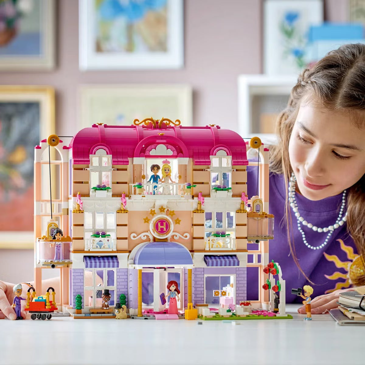 LEGO Friends Heartlake City Grand Hotel - Model 42704 (9+ Years)