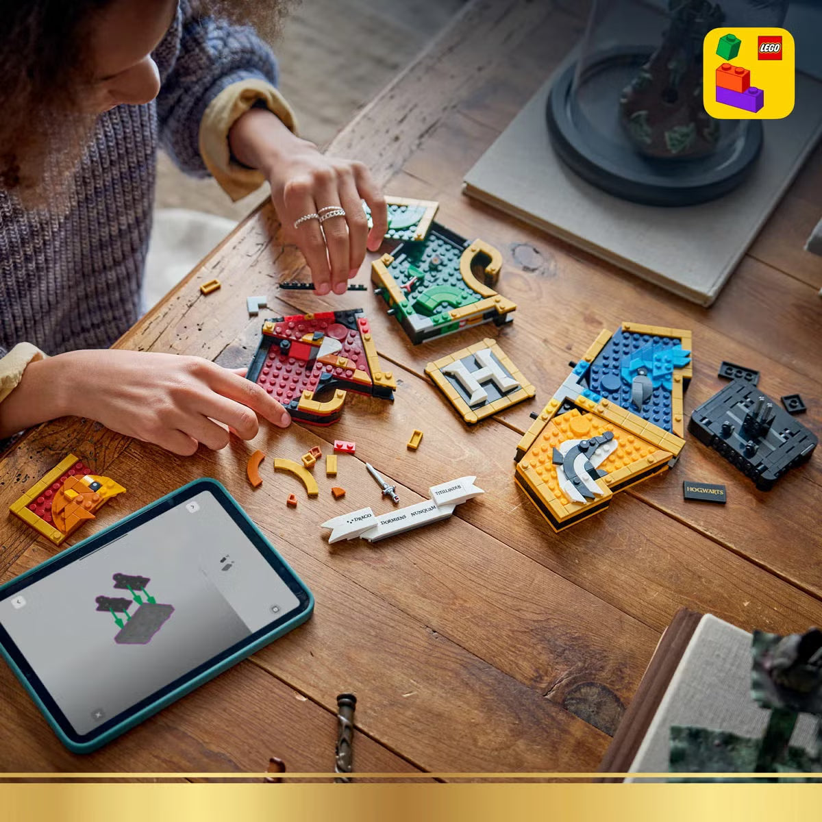 LEGO Harry Potter Hogwarts House Crest - Model 76462 (12+ Years)