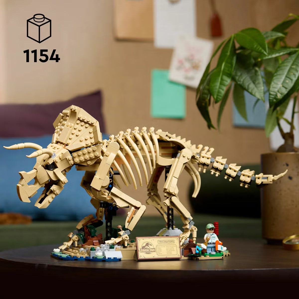LEGO Jurassic World Dinosaur Fossils: Triceratops - Model 77985 (18+ Years)