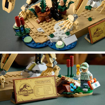 LEGO Jurassic World Dinosaur Fossils: Triceratops - Model 77985 (18+ Years)