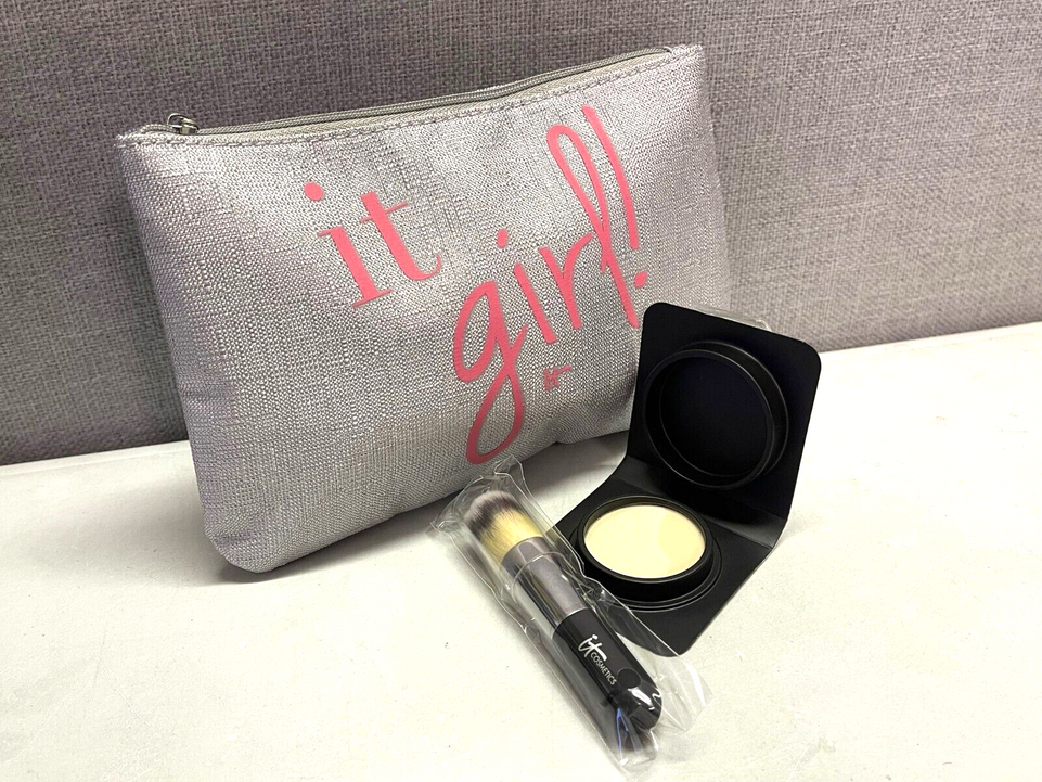 IT Cosmetics Heavenly Luxe Angled Radiance Make Up Brush /Bag /  FINISH POWDER