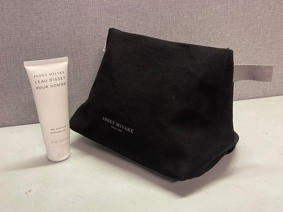 Issey Miyake L'Eau D'Issey Pour Homme shower gel  75ml travel pouch black gift 