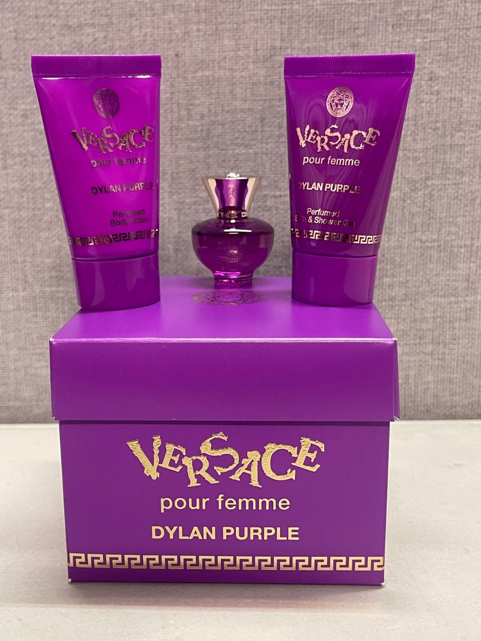 VERSACE DYLAN PURPLE FEMME MINI 5ML EDT + 25ML SHOWER GEL + 25ML BODY LOTION