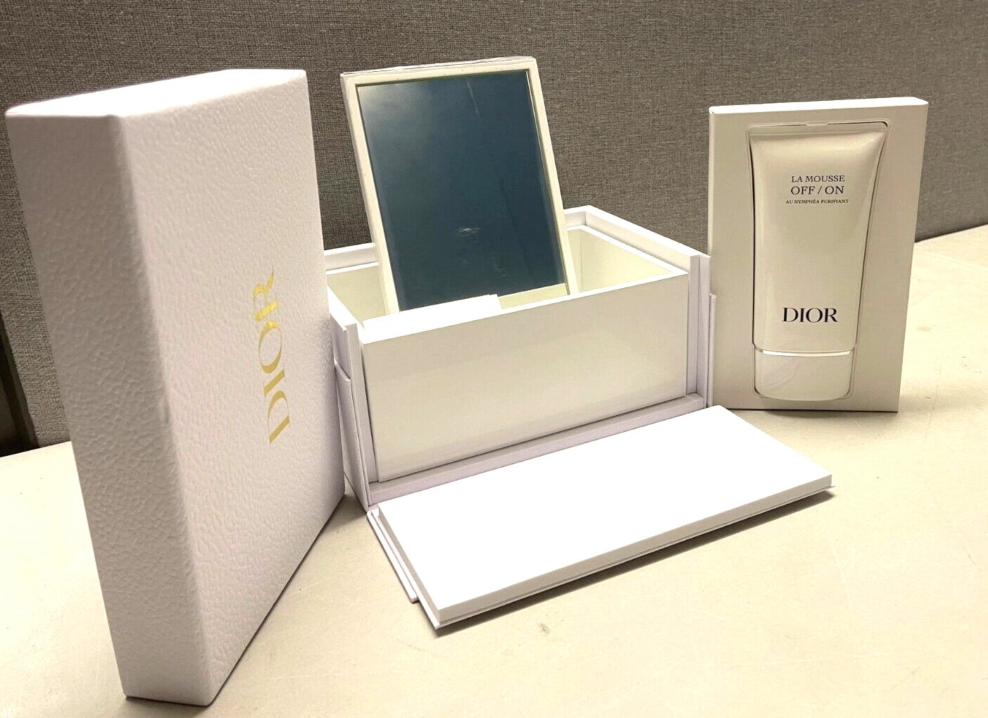 Christian Dior Beautiful White Lacquered Wooden Box With Mirror & Cleanser BNIB