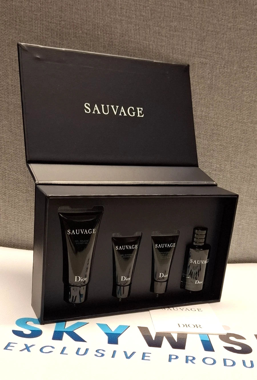 Dior Sauvage Mini EDT Shower Shaving Gel Face Beard Moisturizer 4-Pc Travel Set