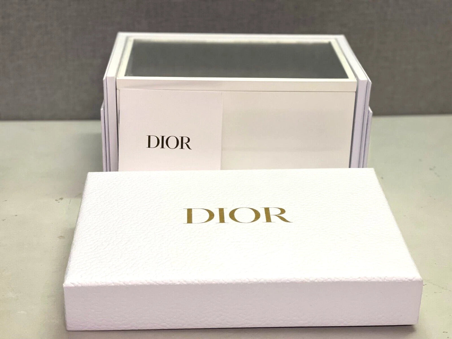 Christian Dior Beautiful White Lacquered Wooden Box With Mirror & Cleanser