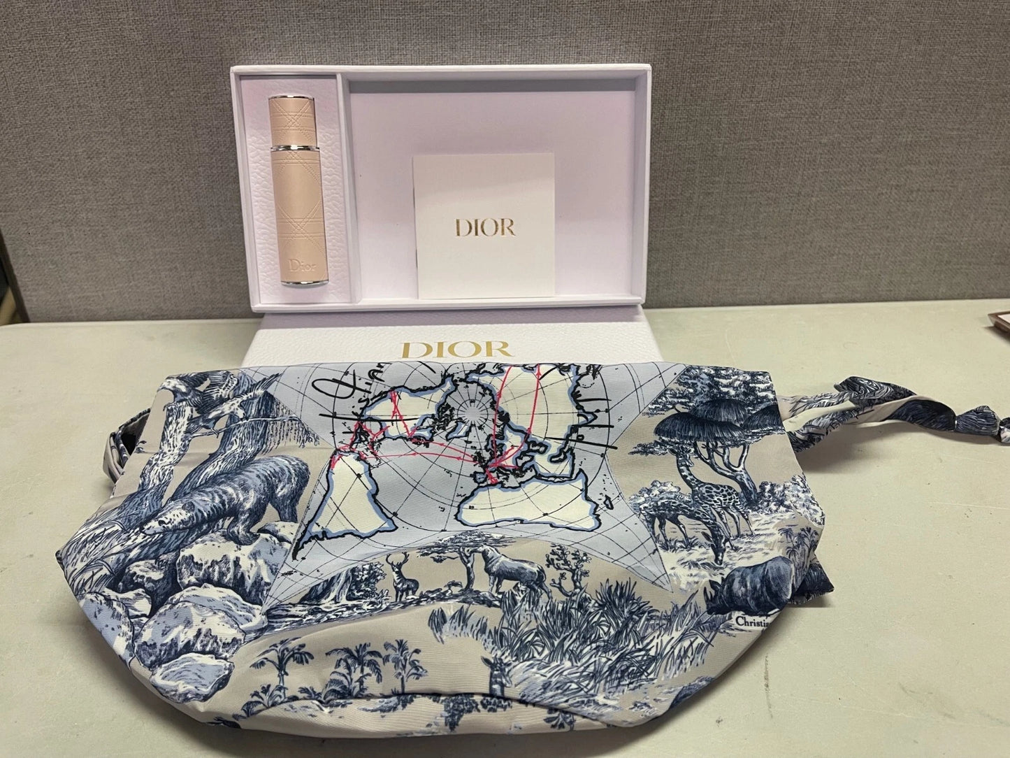 Dior blooming bouquet perfume travel Spray Atomiser 10ml & pouch gift set